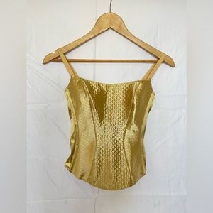 OnGossamer corset